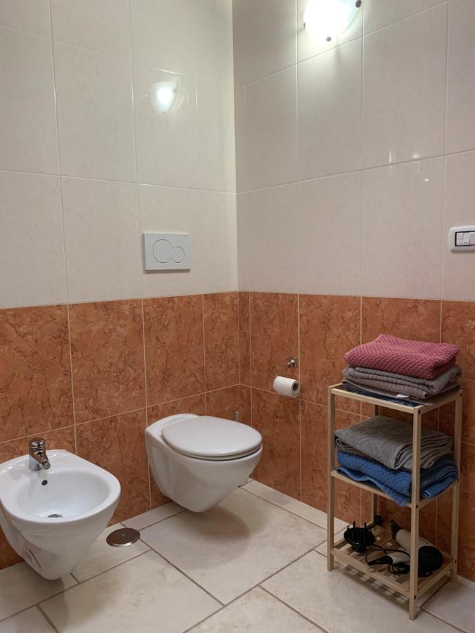 Toto House Apartment Mesagne Bagian luar foto